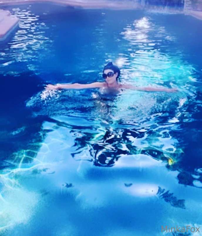 Water play and pool fun over this holiday weekend 🌴😍💧🦋🌊