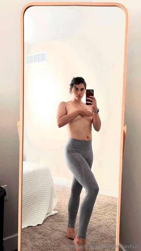 Snapped this before going to the gym, let me know what you t..
