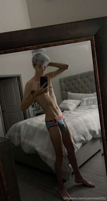 What do you guys think? Should I collab with @sethcoxxx ? I'..