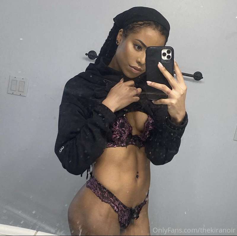 Photo 41 de Kira Noir sur Tocromo