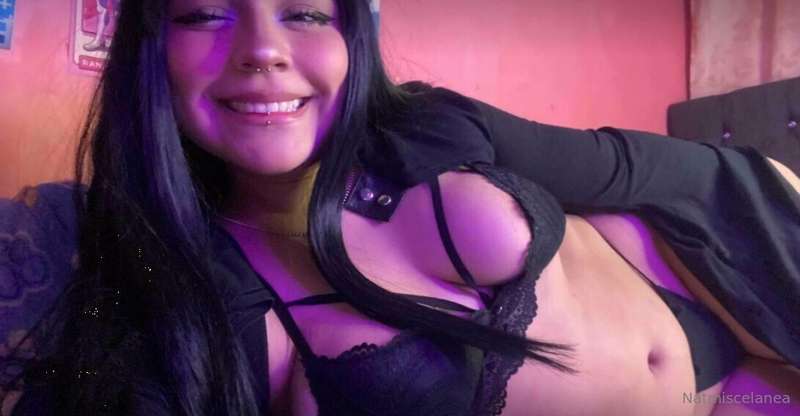 ## @cherrryhannah 💕 FREE 💕Im willing to make you cum in mult..