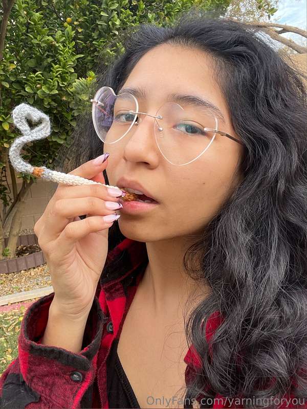who knew you could smoke cotton? hahaa happy turkey day ❥🚬 