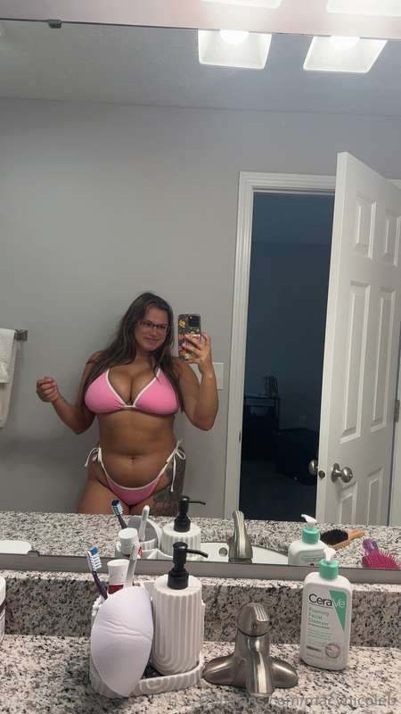 macynicoleb