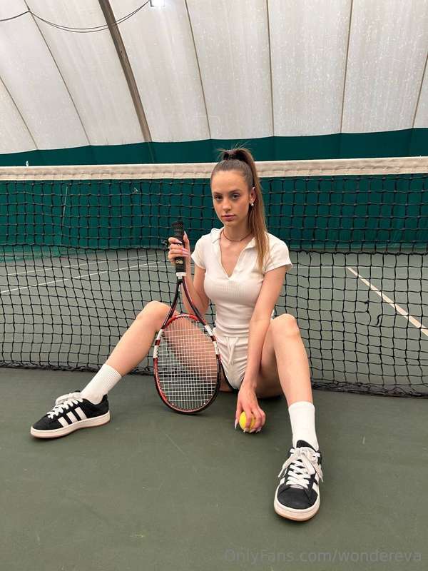 Today I’m at the most..hmm, inspiring match of tennis. So ma..