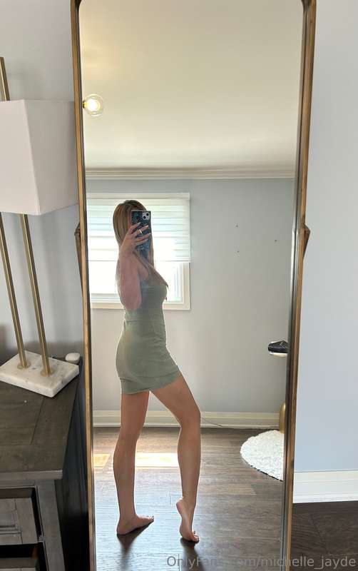 Happy Hump Day! Middle of the week , were half way there. Ho..