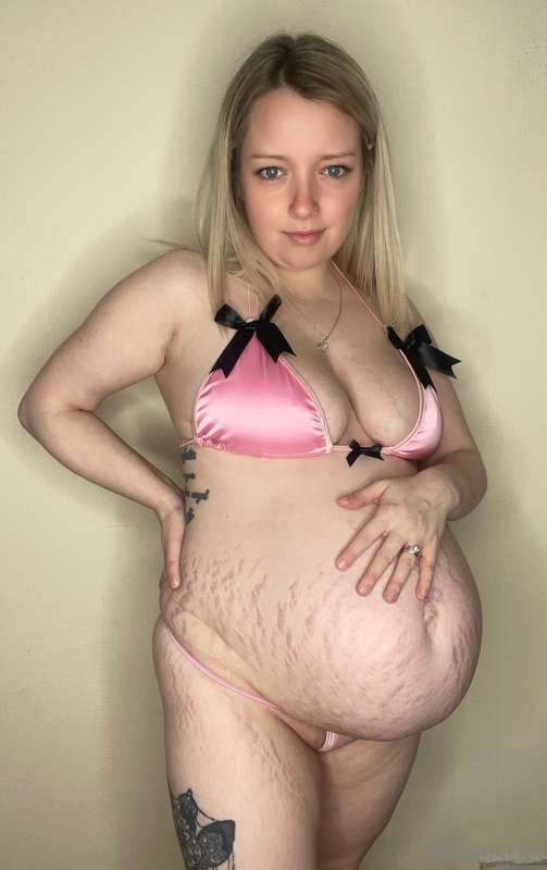 pregnantleanna