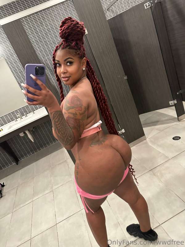 Acting Bad After My Workout 🏋️‍♂️ 🤭 check your inbox for my ..