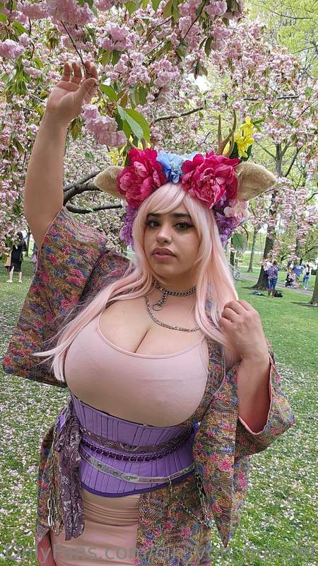 OMG I looked like a beautiful flower deer today 🦌 But gosh I..