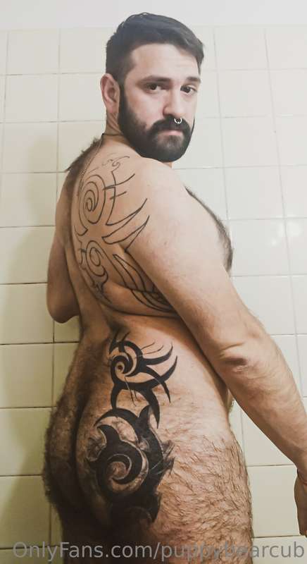 A LA DUCHA TO THE SHOWER