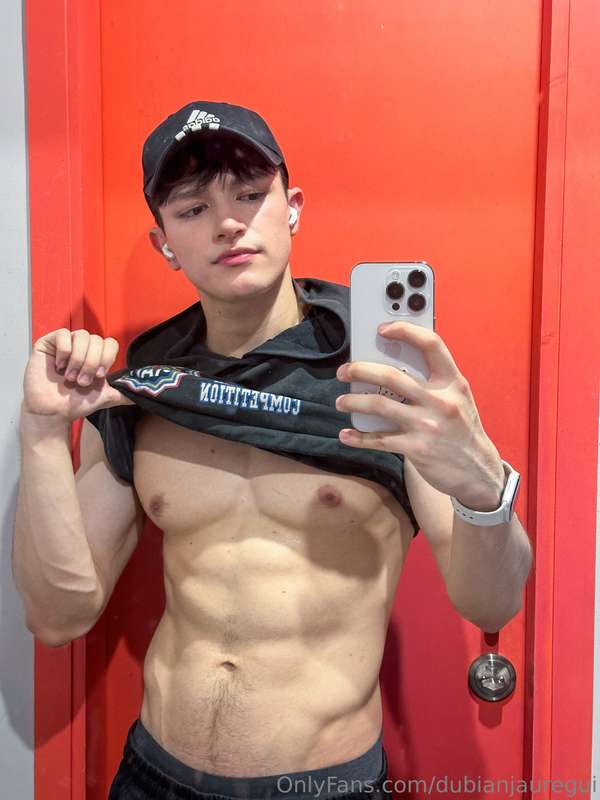I was feeling cute after working out (+unedited photos)