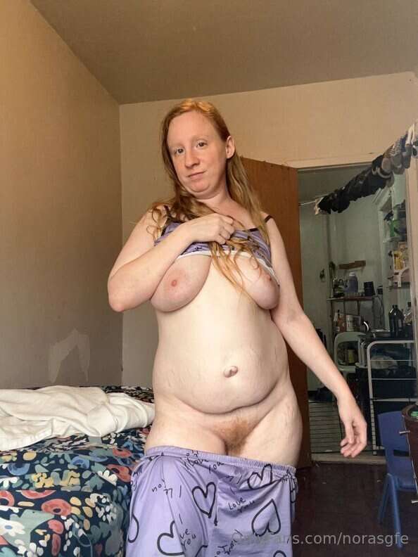 I prefer my pussy hairy 😈 you'll still eat it 