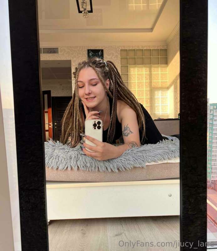 jiucy_lane