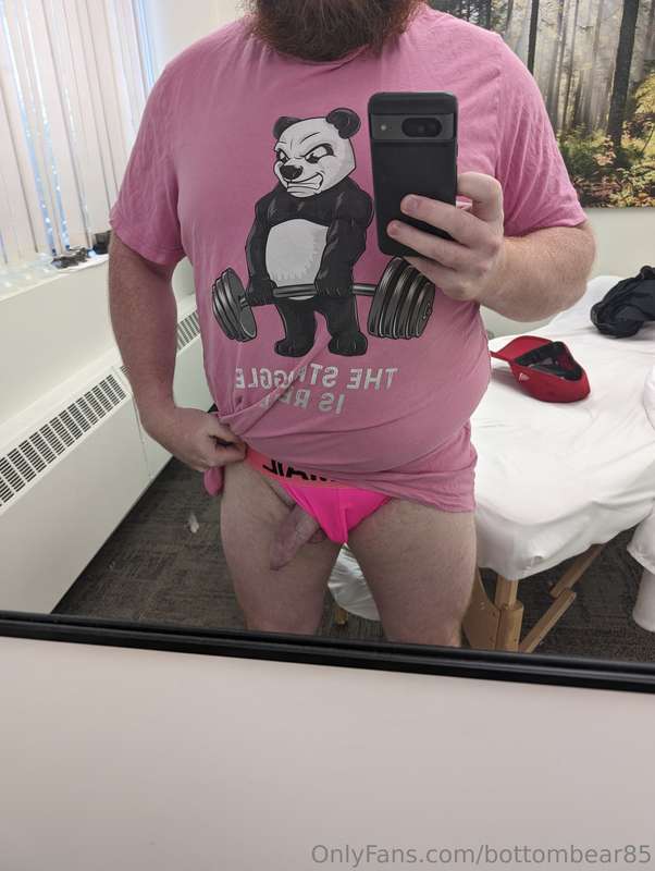 Had a massage today and my freshly shaved crotch felt amazin..