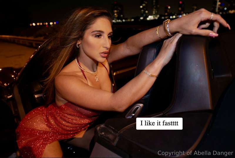 Foto 156 de Abella Danger en Tocromo