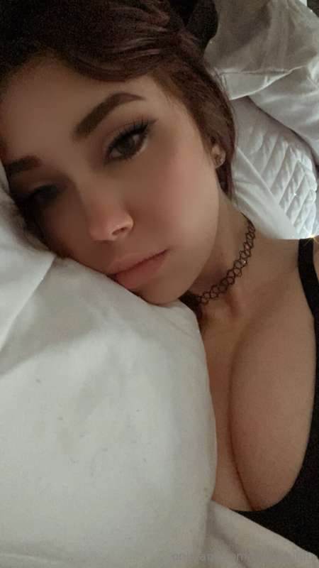 half asleep.. fully dramatic 🤗