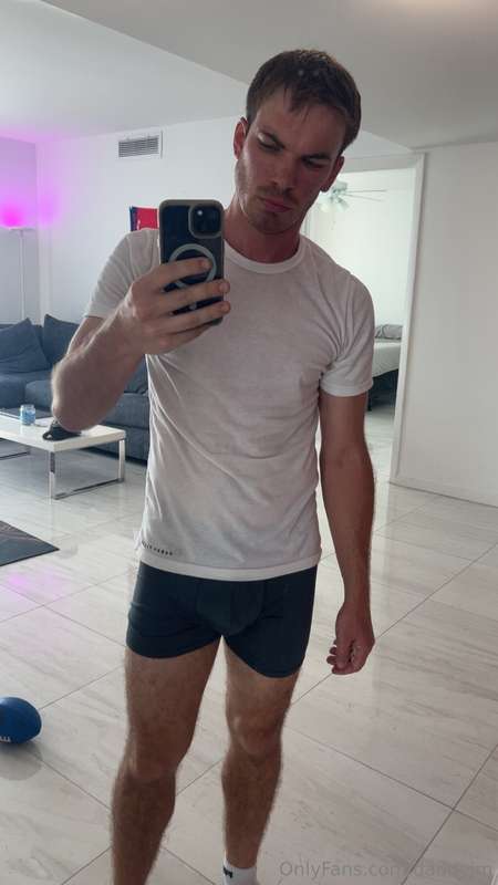 just finished an insane workout 😭 doing live on here tomorro..