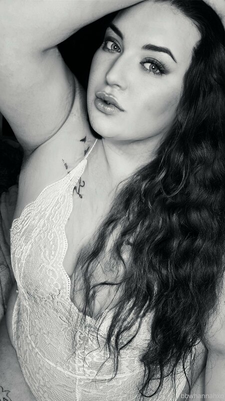 Seriously in love with black and white photos right now ??