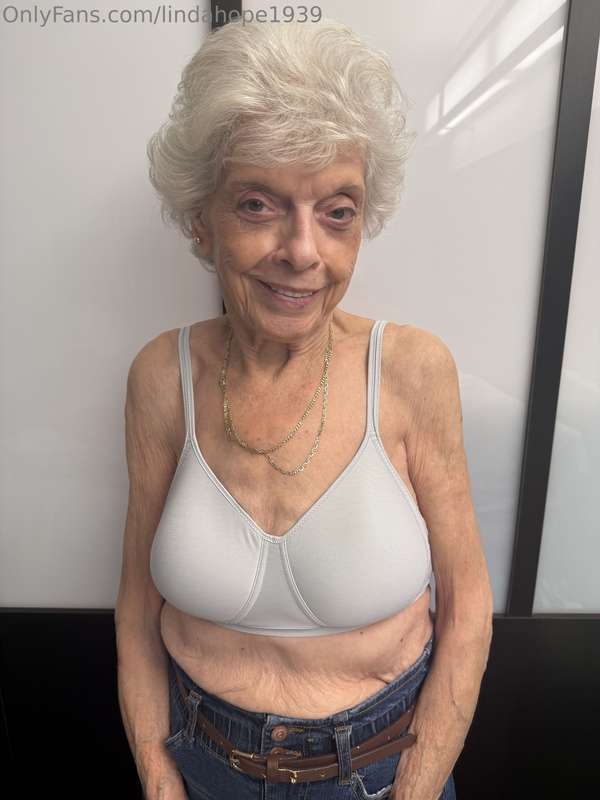 lindahope1939