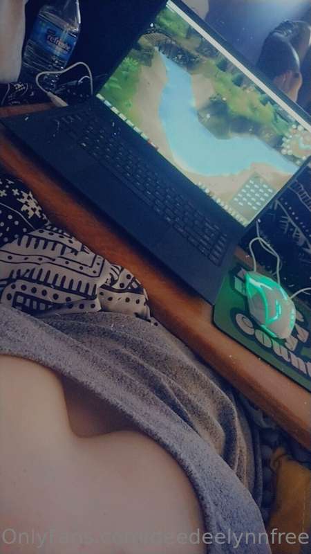 Gaming alone tonight 🥹 
but my foot is up like it should be ..