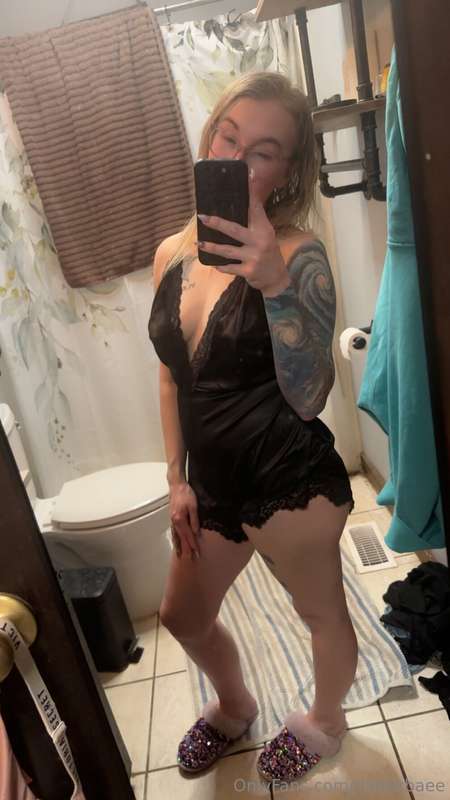 🖤 or ❤️