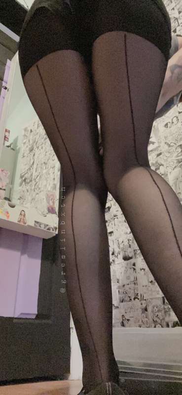 How do y’all like stockings ;)