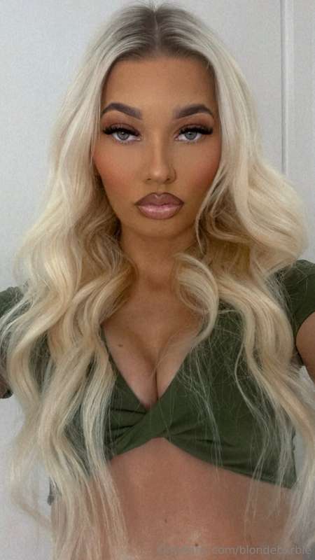 blondebxrbie image #0