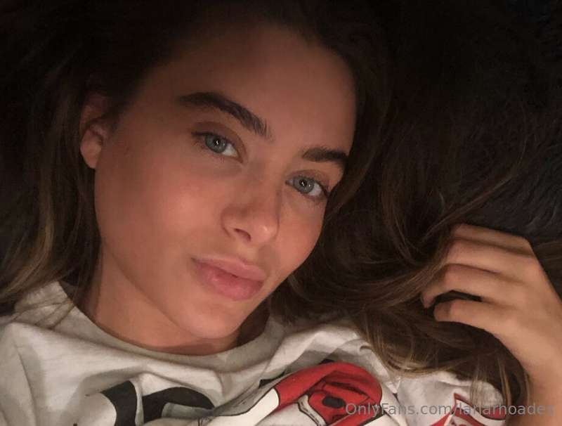 Foto 199 de Lana Rhoades en Tocromo