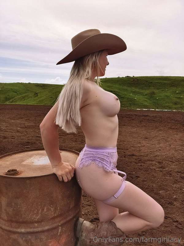 farmgirllacy