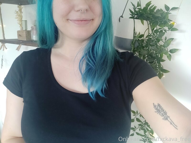 I only post full-face content on my paid page!! @fxckava ?