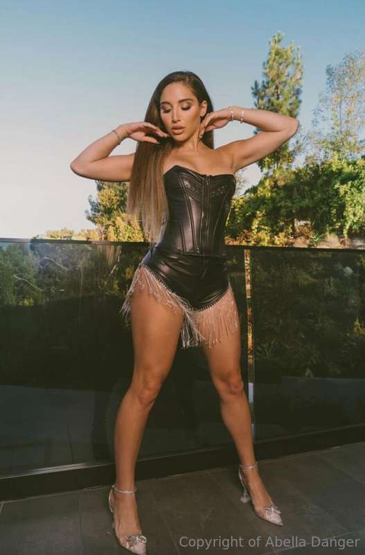 Foto 79 de Abella Danger en Tocromo