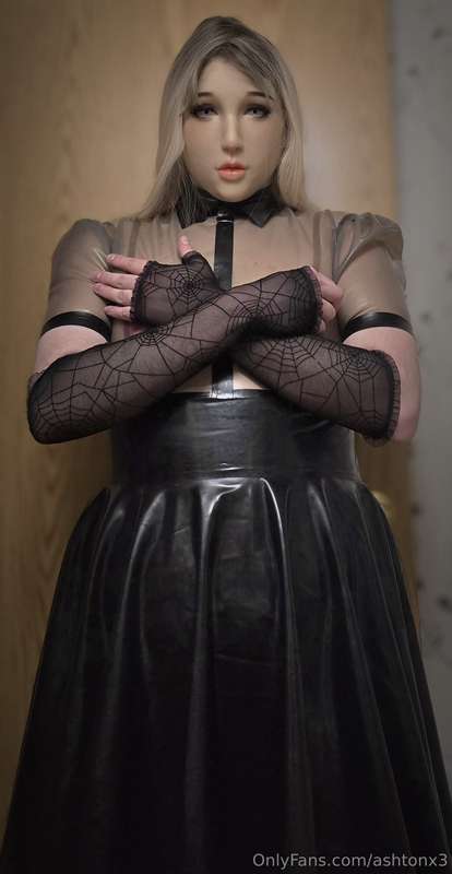 Cum play with your sexy ass doll 😘 👉🥺👈