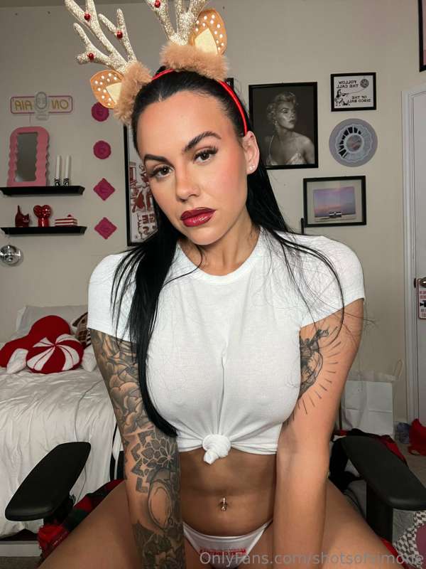 shotsofsimone photo