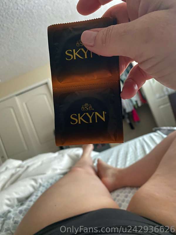I like it big. Large elite. Fill me up. Stretch me ouuuuuuuu..