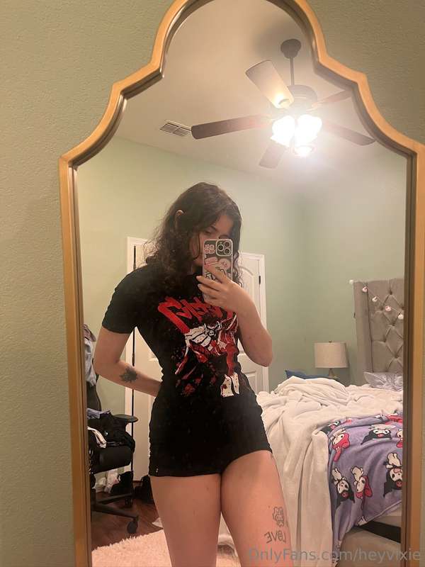 im bored so here's a selfie for u <3