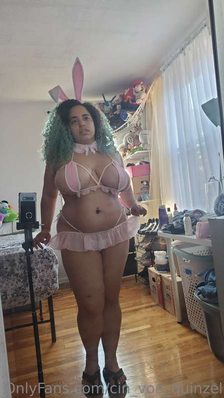 Bunny time of the year! As I get back to schedule, I get to ..