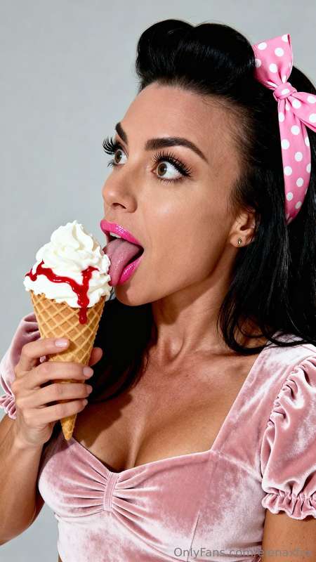 I’m as delicious as I look. 🍦💋Come get a taste 🥵 DMs open rn..