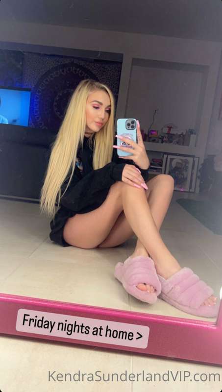Photo 79 of Kendra Sunderland on Tocromo