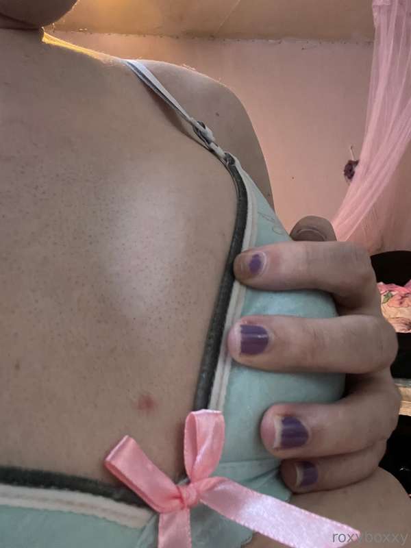 roxyboxxy image #1
