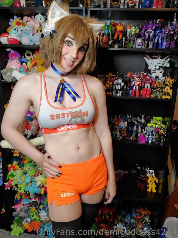 Some femboy hooters felix😜 regular felix outfit coming tomor..