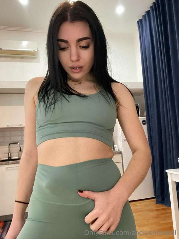 zoelushmodel