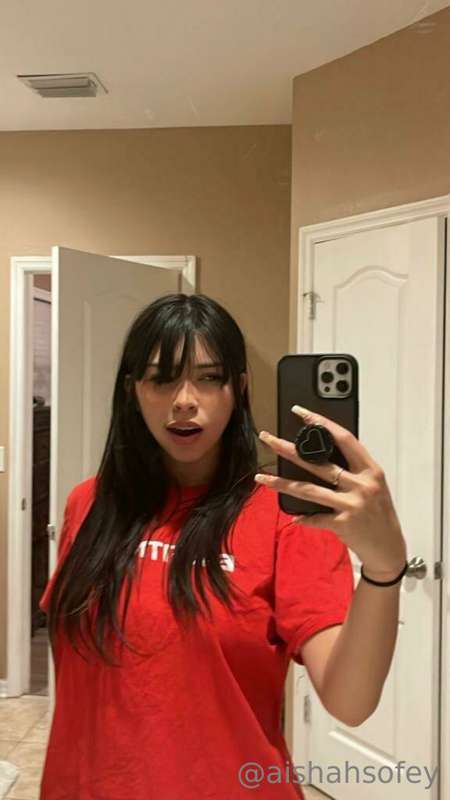 Aishah Sofey 在 Tocromo 的第 715 張照片