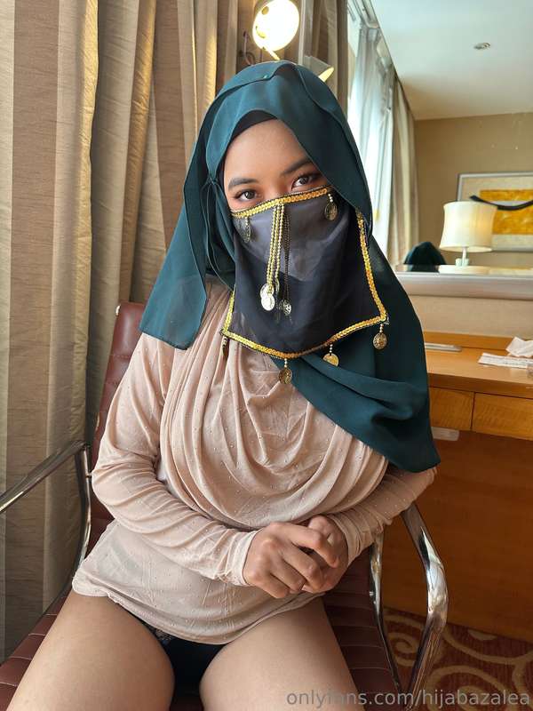hijabazalea