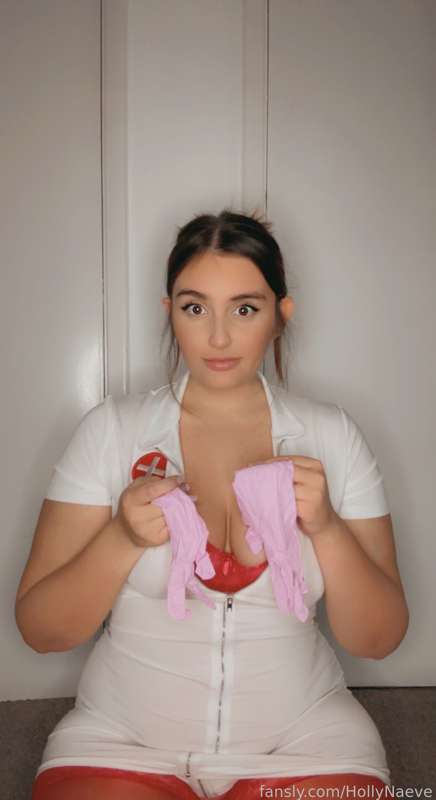 HollyNaeve image #5