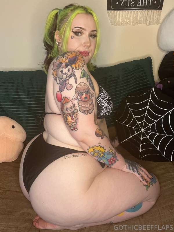 gothicbeefflaps image #1