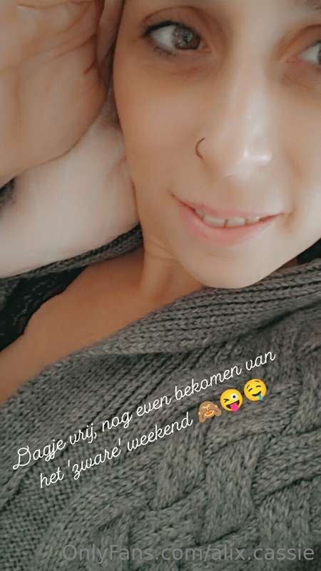 Taking a break... It was a hard weekend 🙈🤤🤤