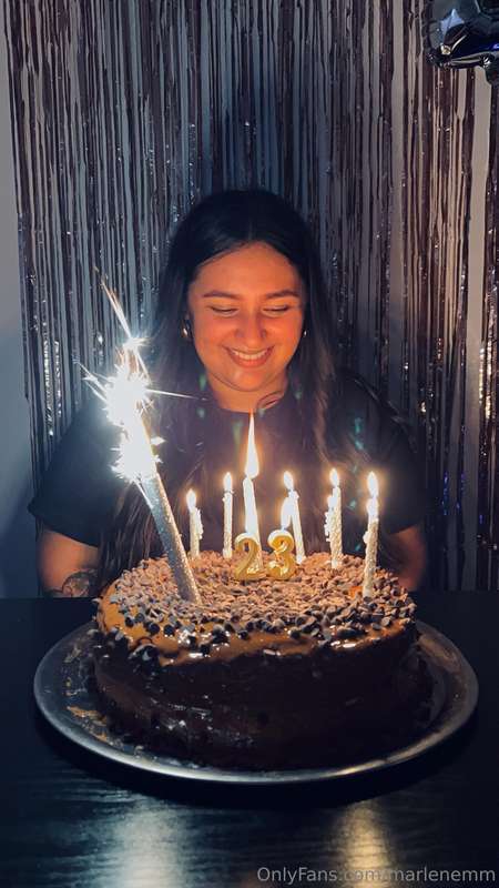 Happy 23rd birthday to me 😍🥳✨