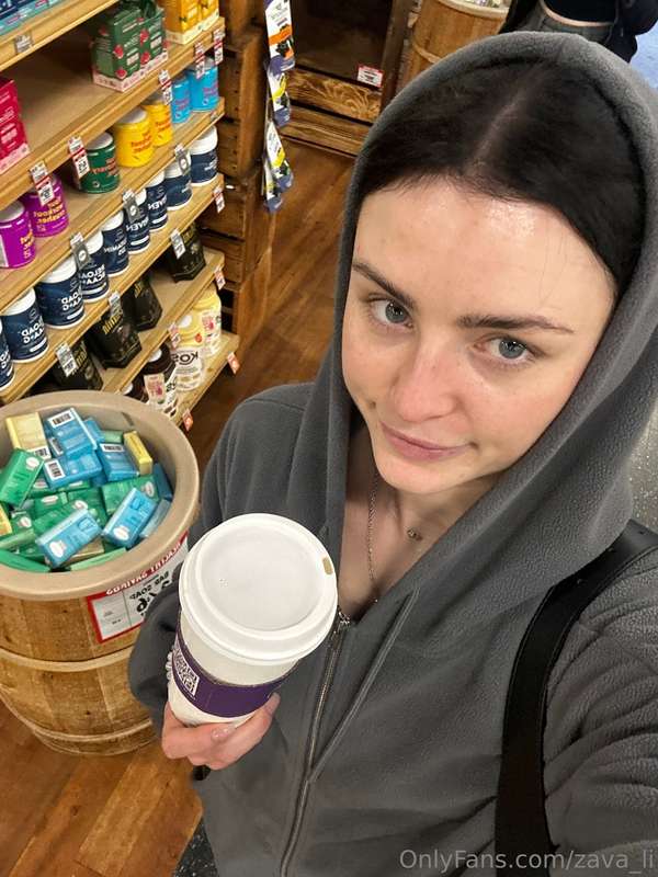 zava_li