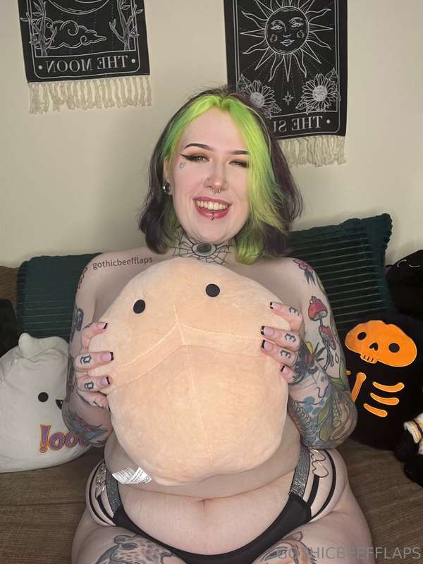 gothicbeefflaps image #1
