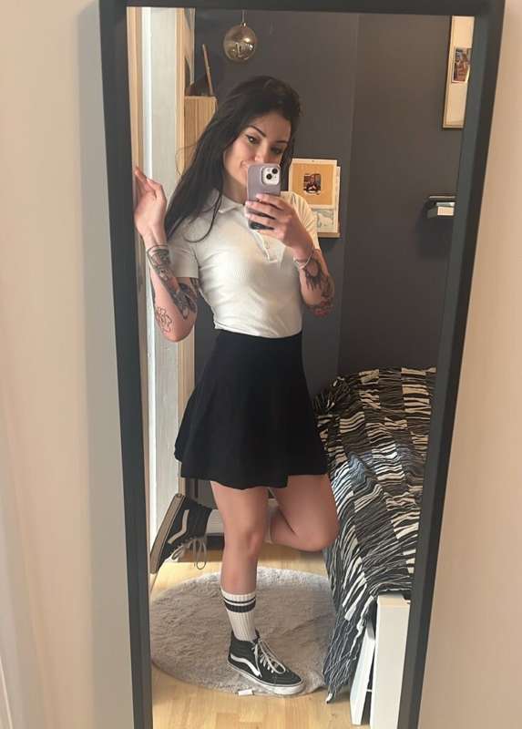 J’aime trop mes jambes avec ces chaussettes 🥹