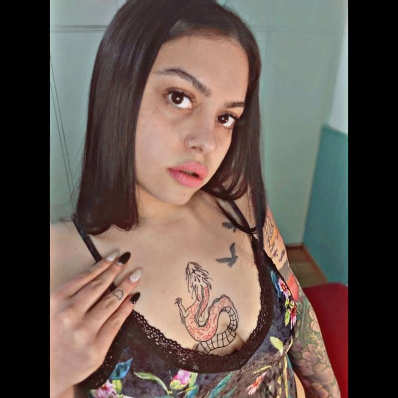 Can I be your naughty girl? 🥵